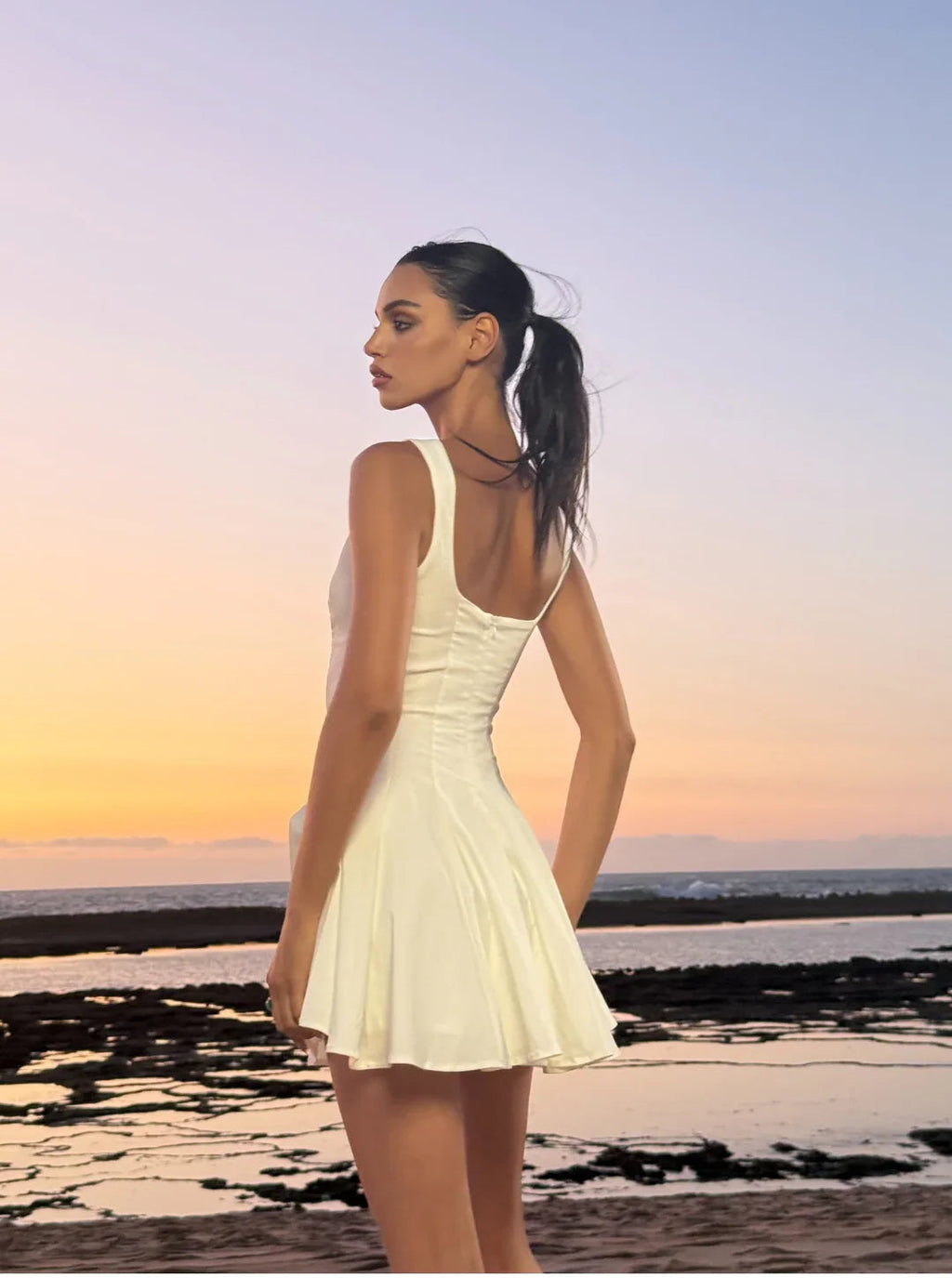 Robe Blanche Courte Classique